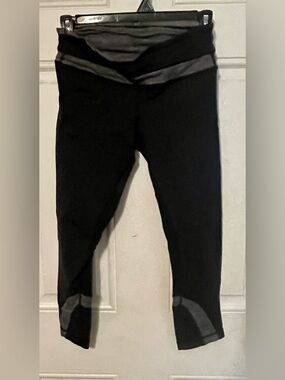 lululemon athletica Black & Gray High-Waist Cropped Leggings